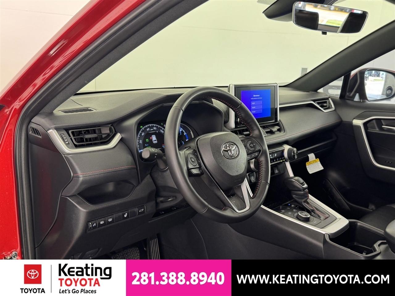 Toyota RAV4 Plug-In Hybrid SE 2025