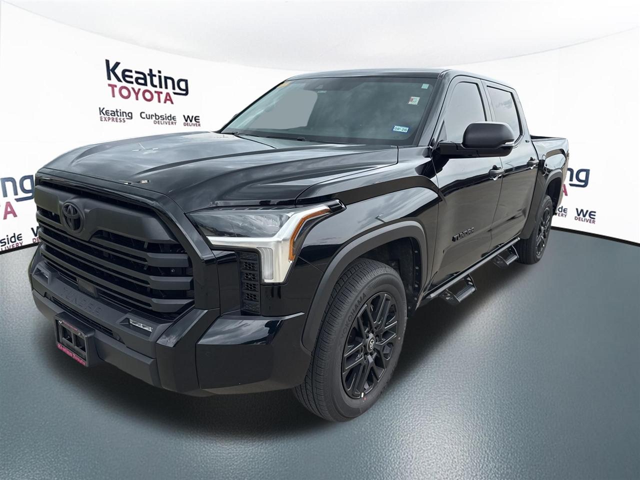 Toyota Tundra SR5 CrewMax 4WD 2024