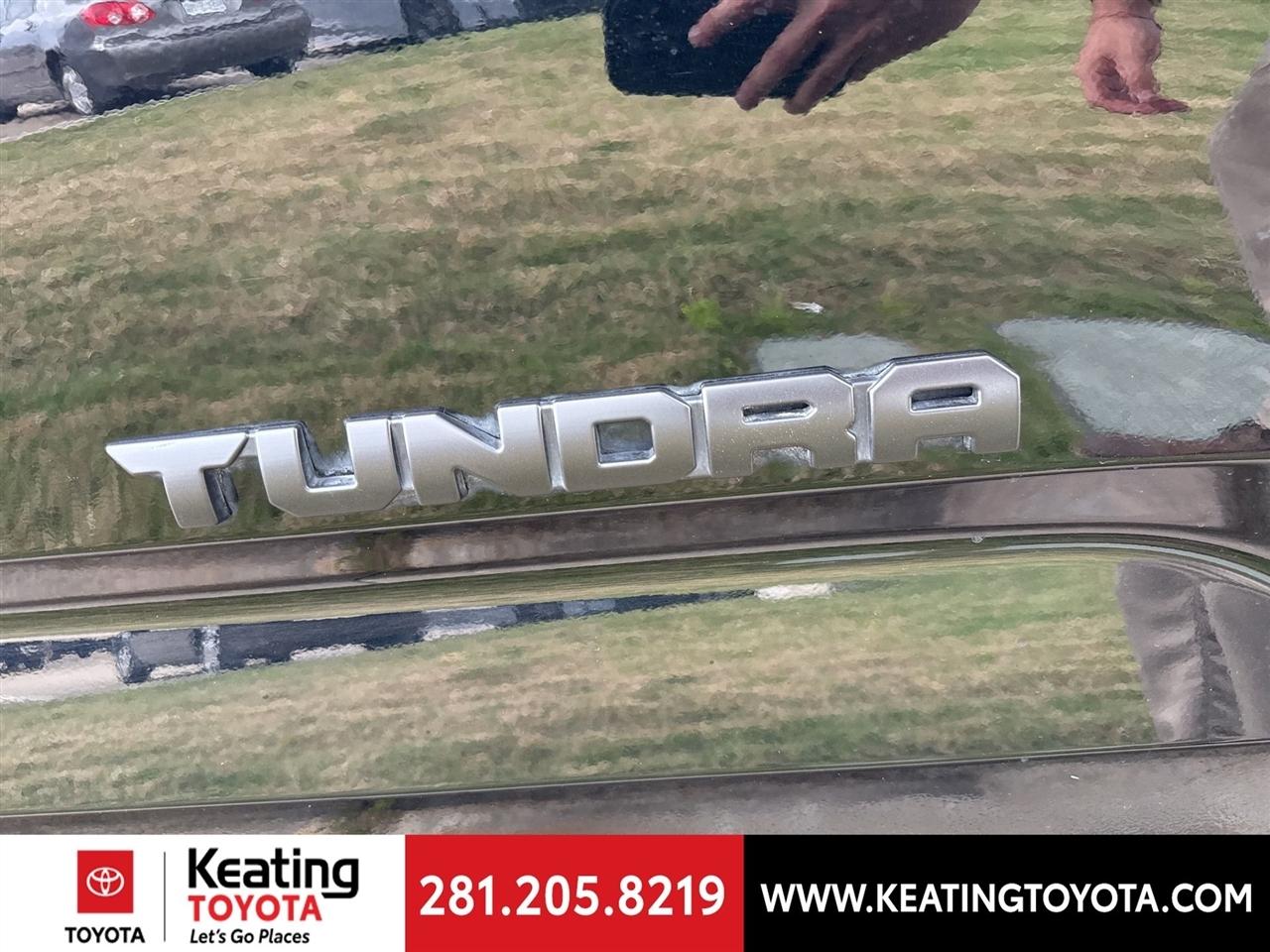 Toyota Tundra SR5 CrewMax 4WD 2024