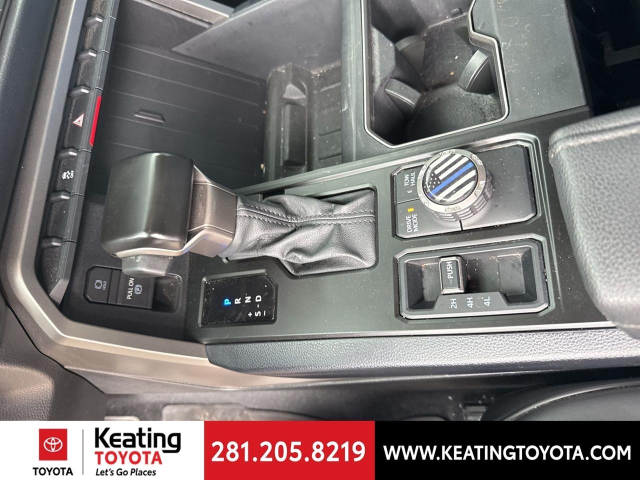 Toyota Tundra SR5 CrewMax 4WD 2024