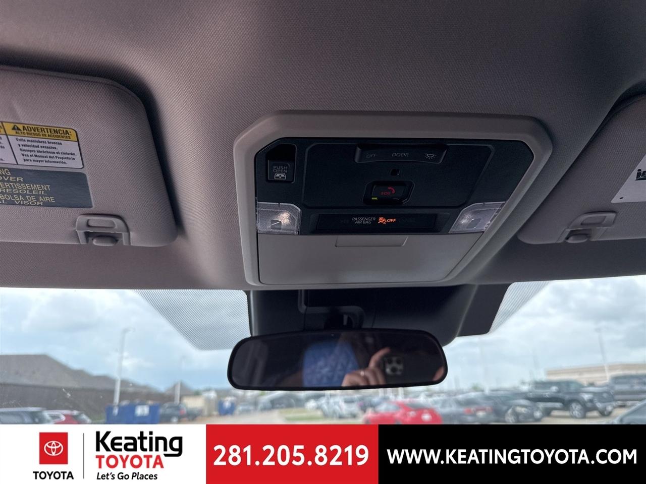 Toyota Tundra SR5 CrewMax 4WD 2024