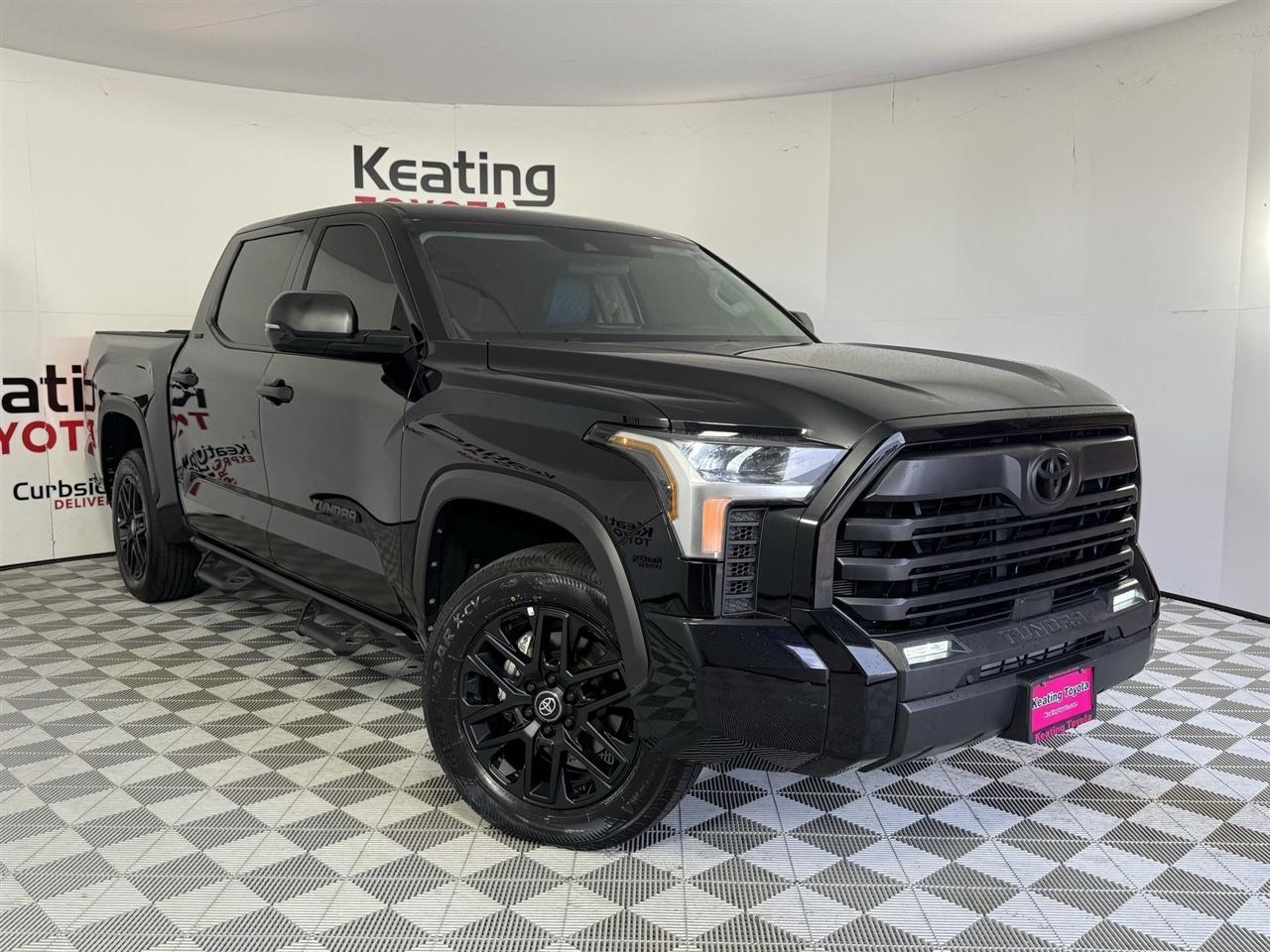 Toyota Tundra SR5 CrewMax 4WD 2024