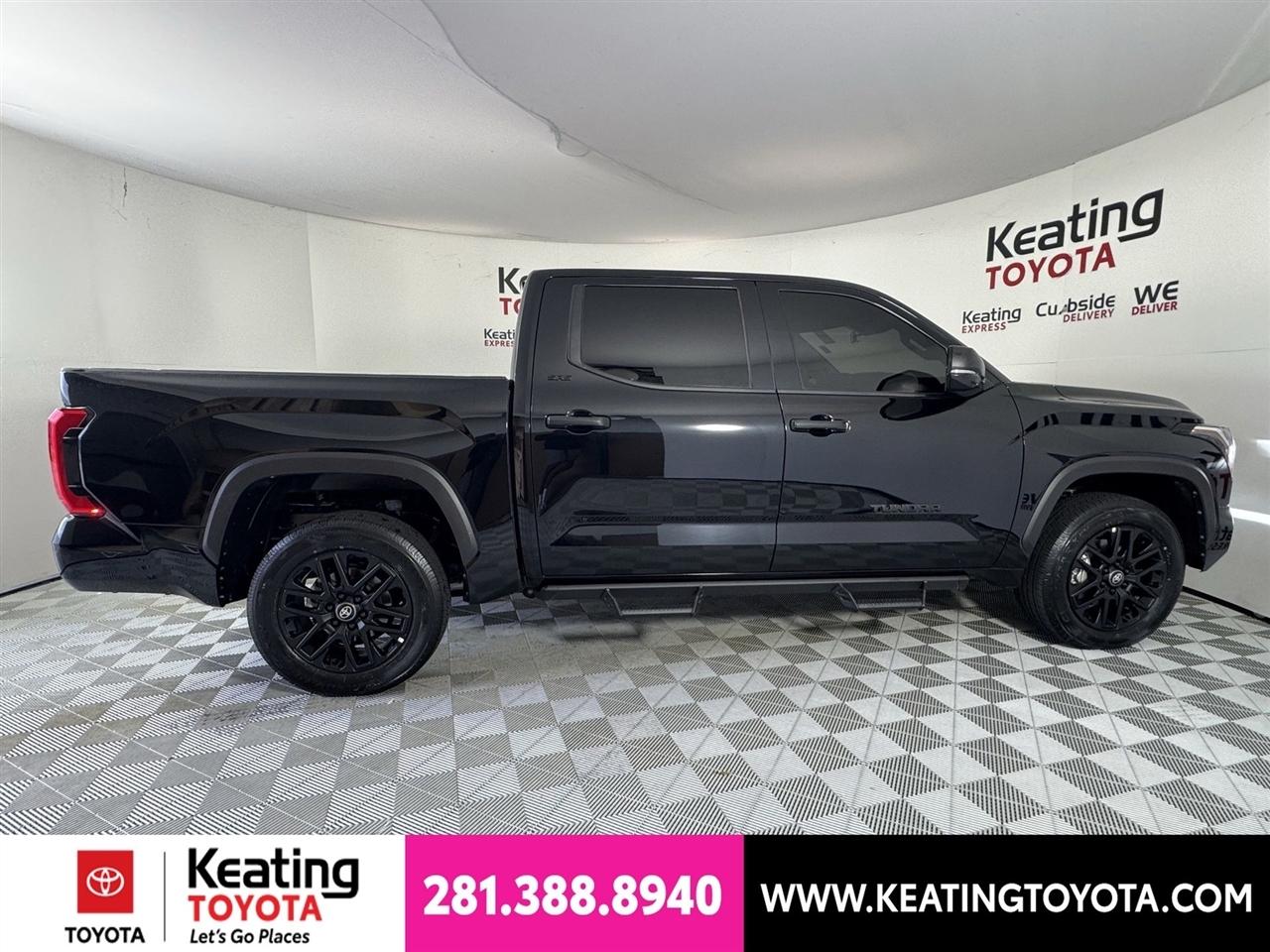 Toyota Tundra SR5 CrewMax 4WD 2024