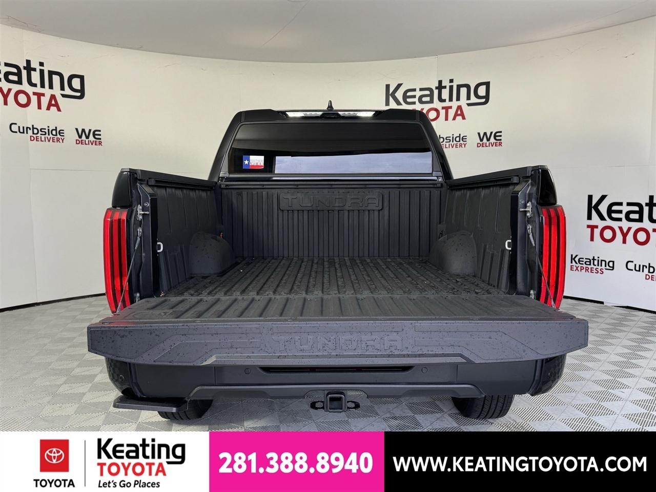 Toyota Tundra SR5 CrewMax 4WD 2024