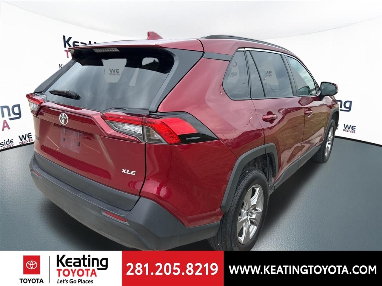 Toyota RAV4 XLE 2025