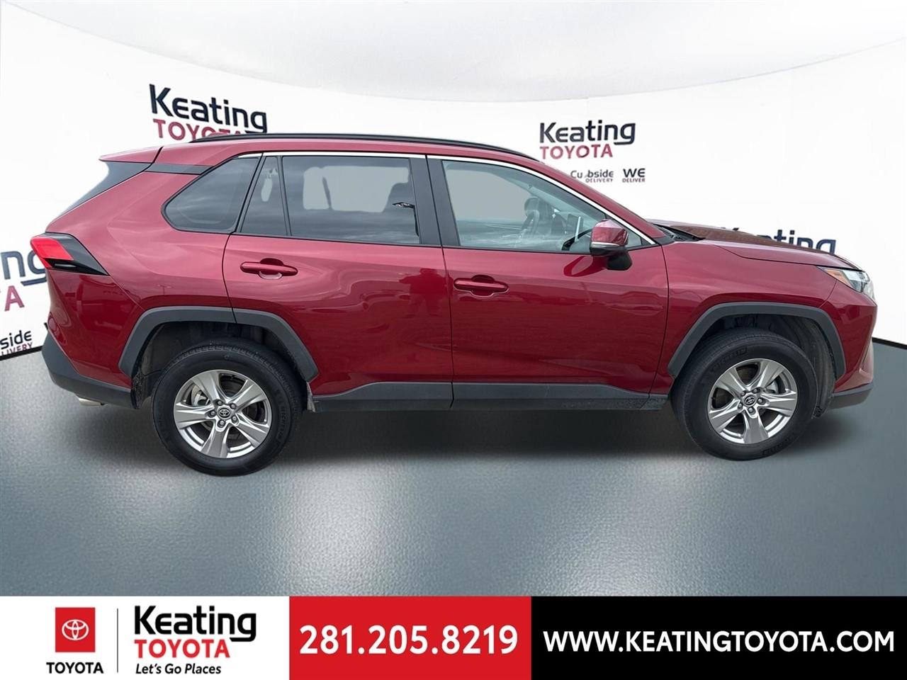 Toyota RAV4 XLE 2025