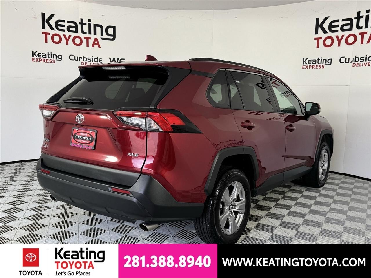 Toyota RAV4 XLE 2025