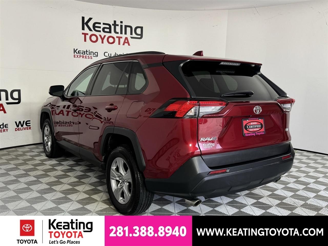 Toyota RAV4 XLE 2025