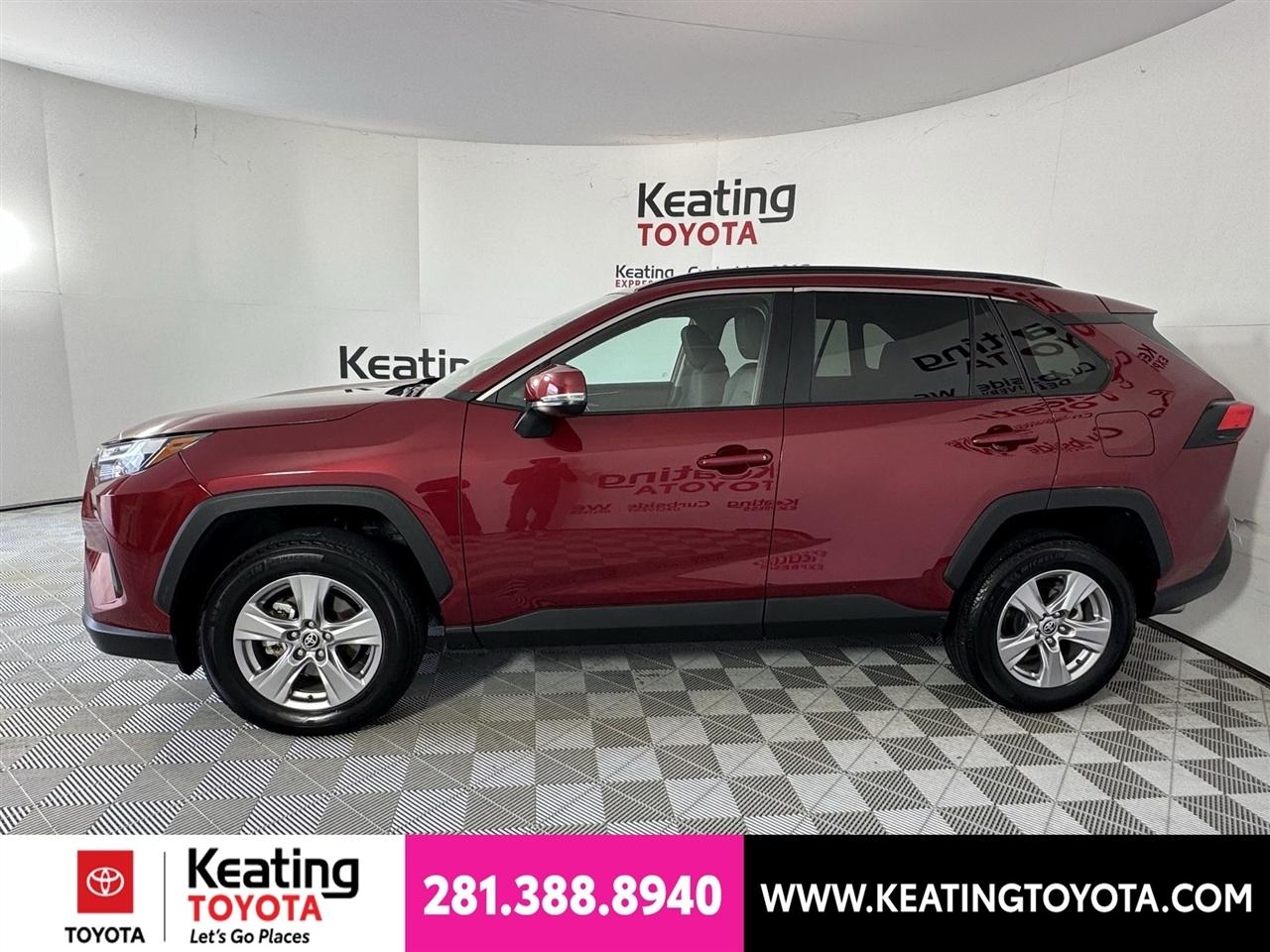 Toyota RAV4 XLE 2025