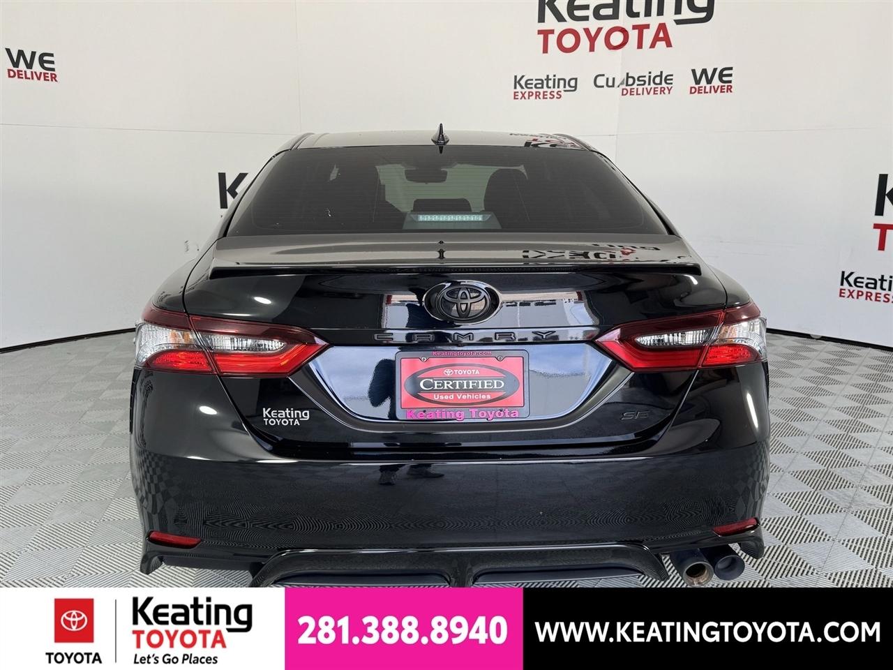 Toyota Camry SE 2024