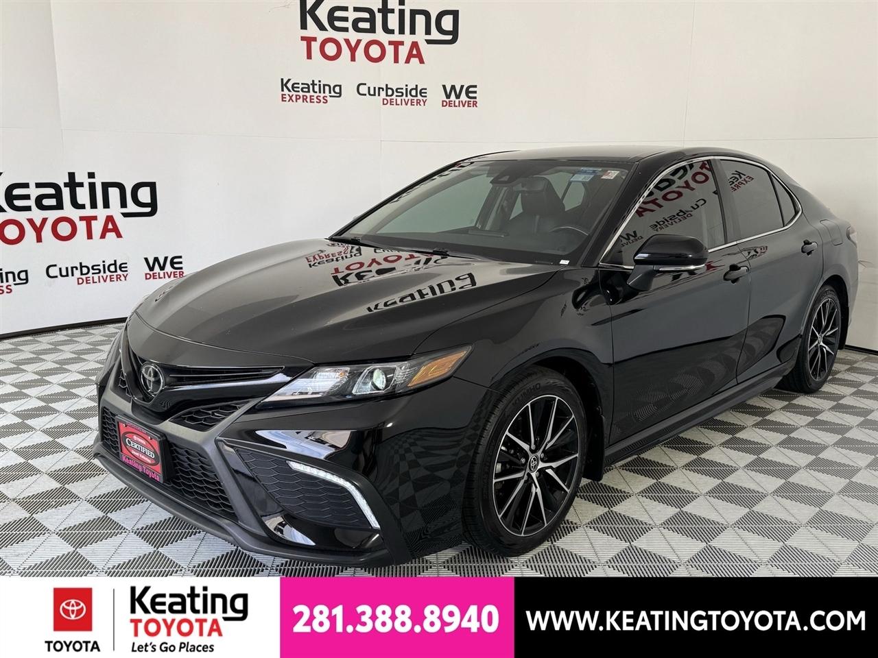 Toyota Camry SE 2024