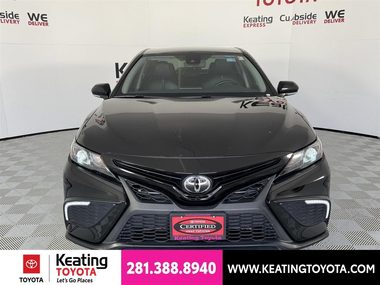 Toyota Camry SE 2024