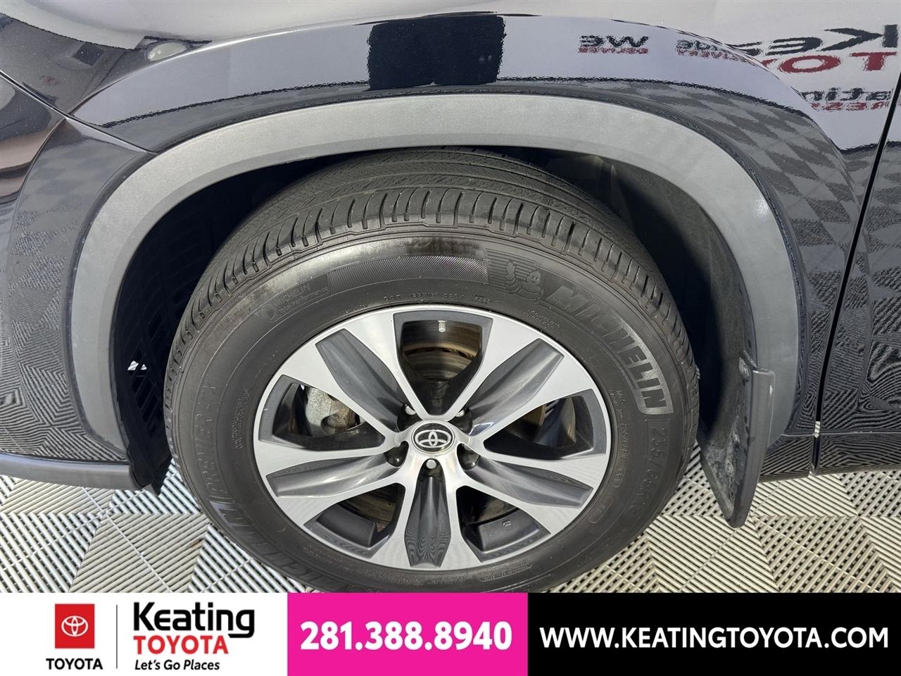 Toyota Highlander XLE 2024