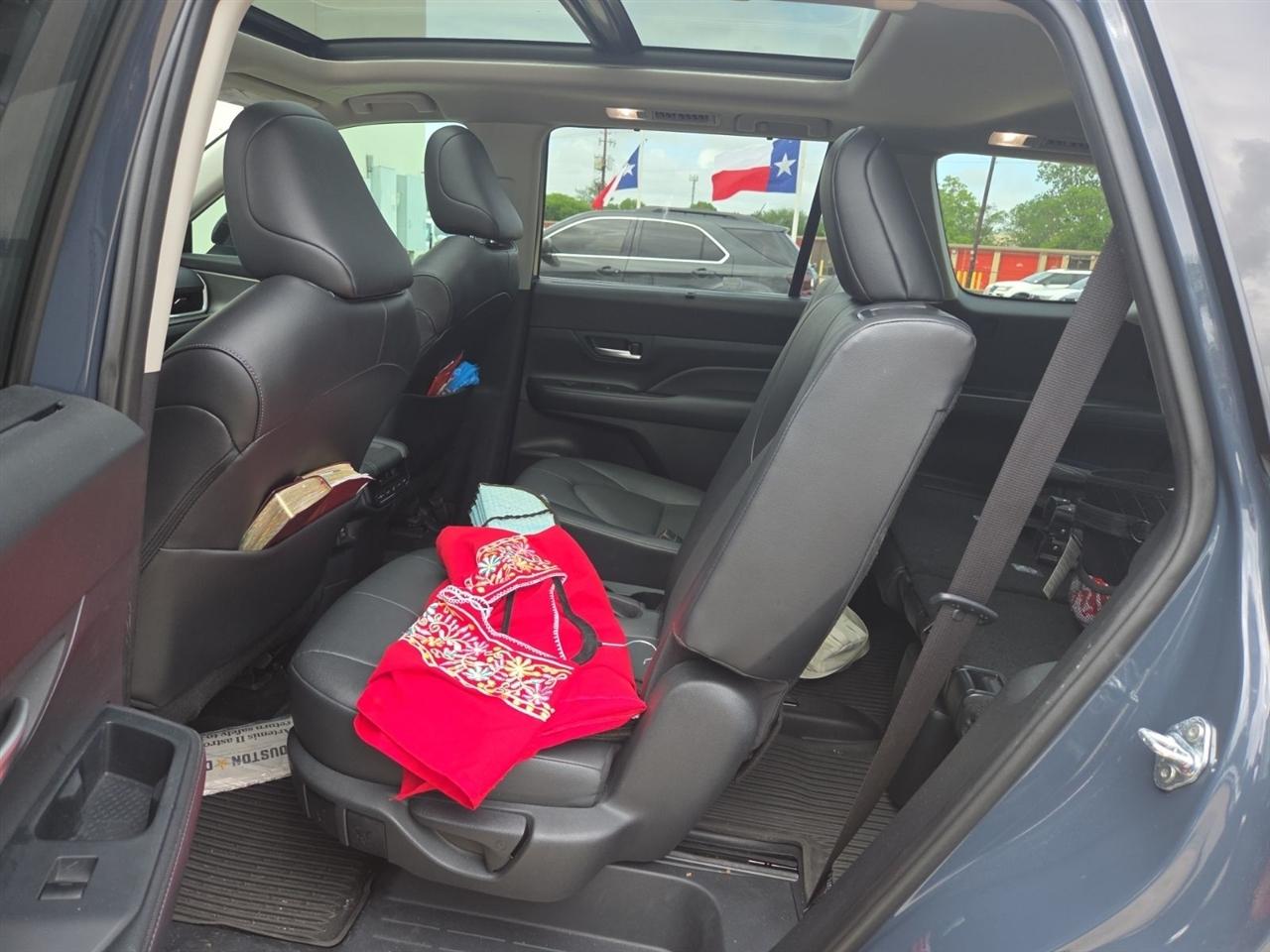 Toyota Grand Highlander XLE 2024