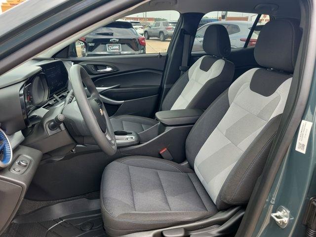 Chevrolet Trax LS 2025