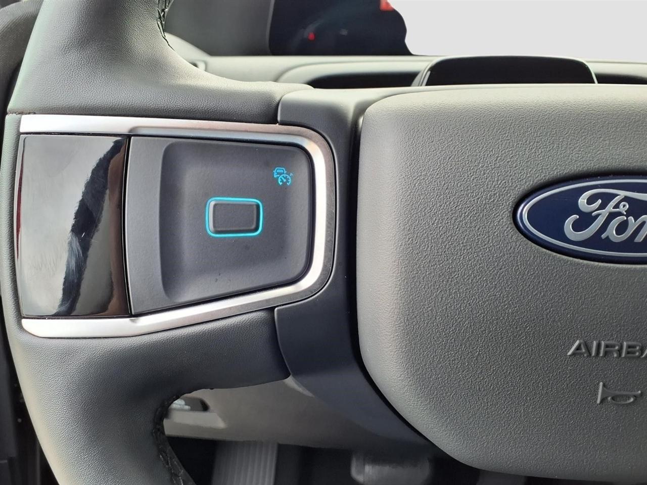 Ford Expedition Active 4WD 2025