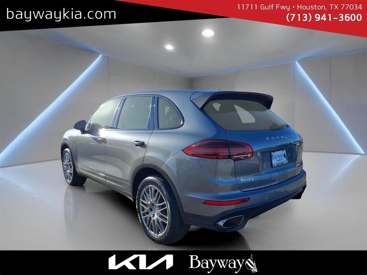 Porsche Cayenne Base 2017