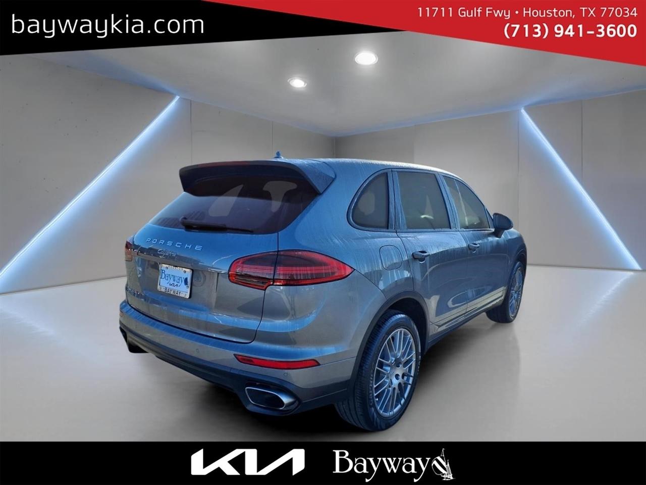 Porsche Cayenne Base 2017