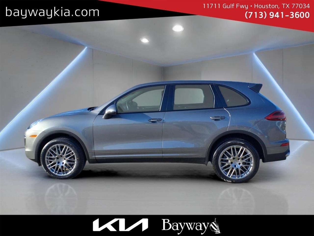 Porsche Cayenne Base 2017