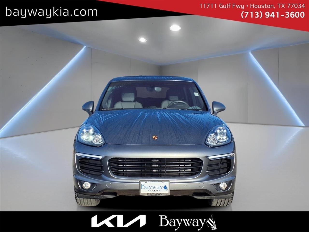 Porsche Cayenne Base 2017