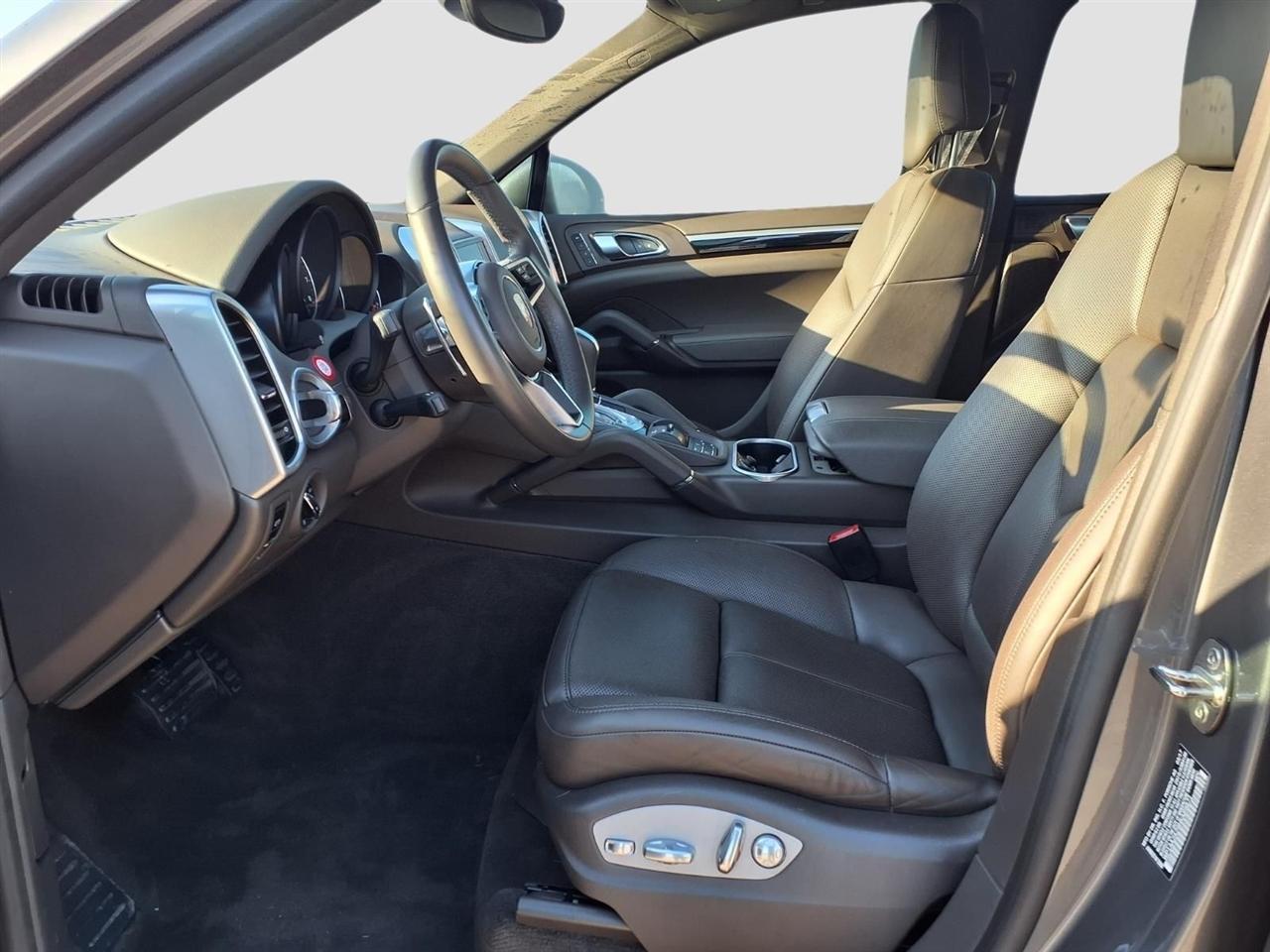 Porsche Cayenne Base 2017