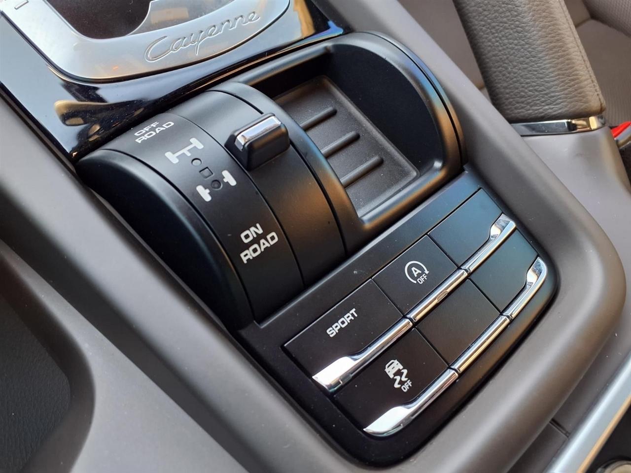 Porsche Cayenne Base 2017