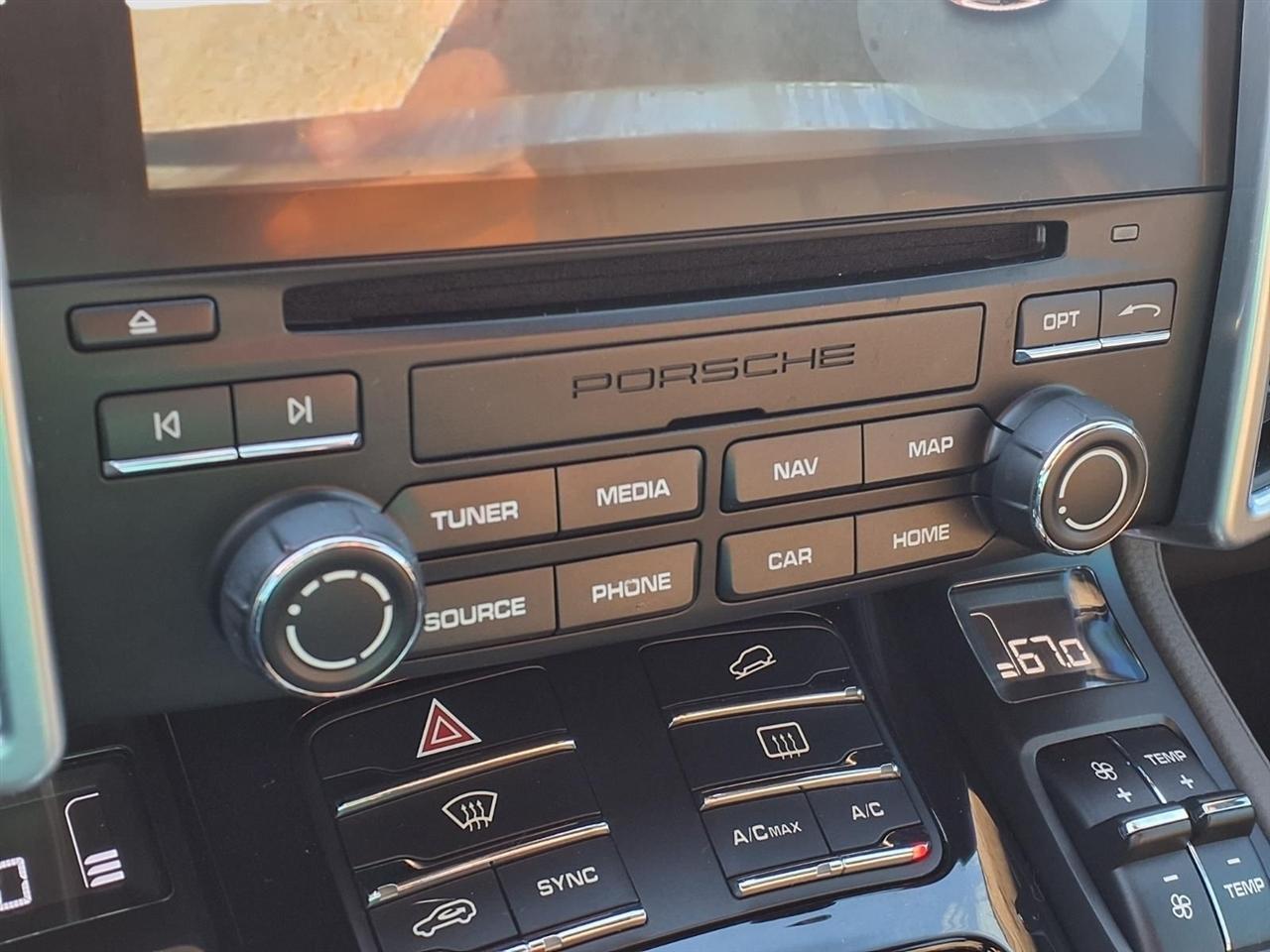 Porsche Cayenne Base 2017