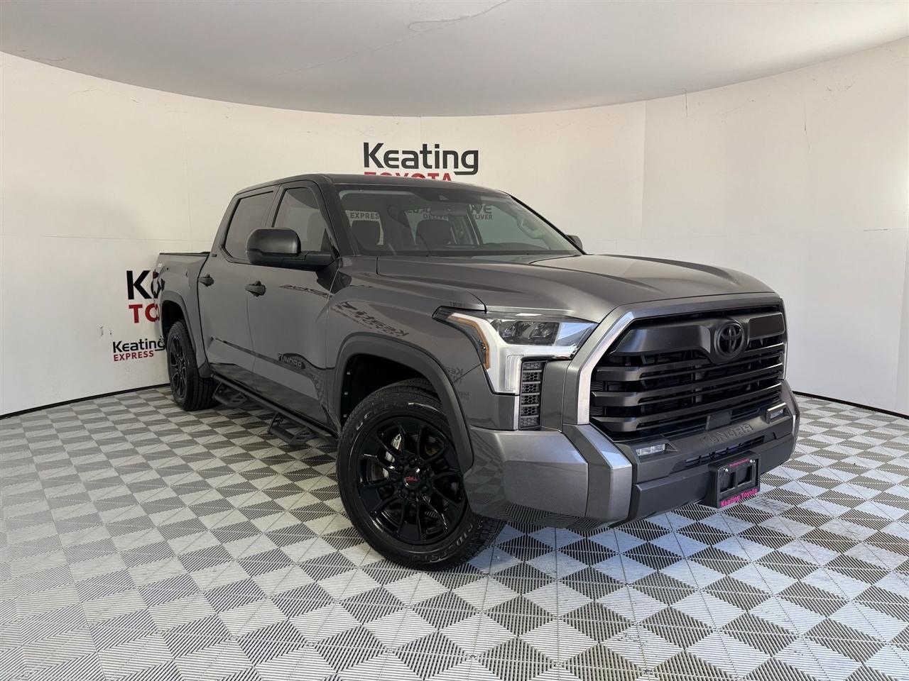 Toyota Tundra SR5 CrewMax 2WD 2023