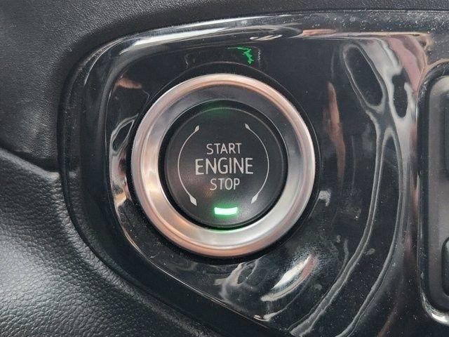 GMC Sierra 1500 SLT Crew Cab 4WD 2025