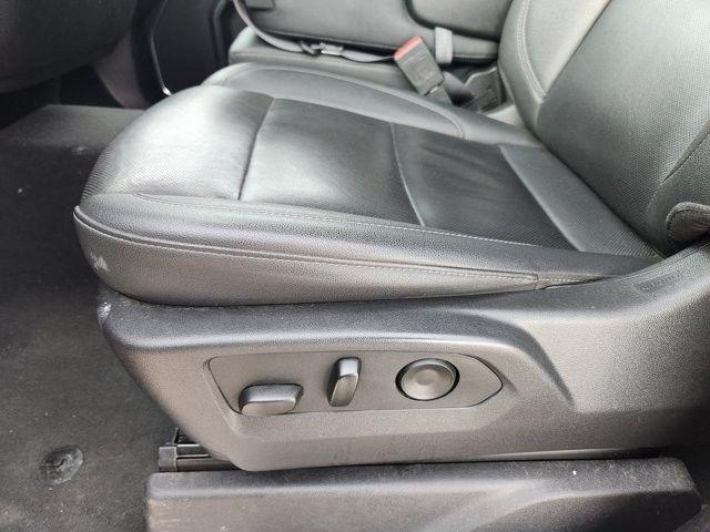 GMC Sierra 1500 SLT Crew Cab 4WD 2025