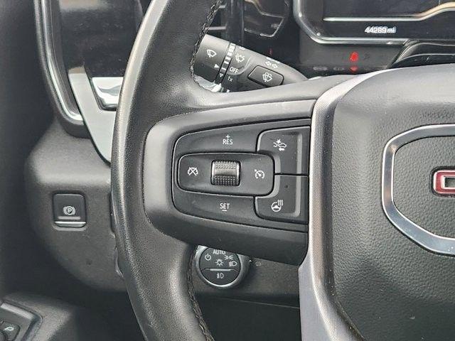 GMC Sierra 1500 SLT Crew Cab 4WD 2025