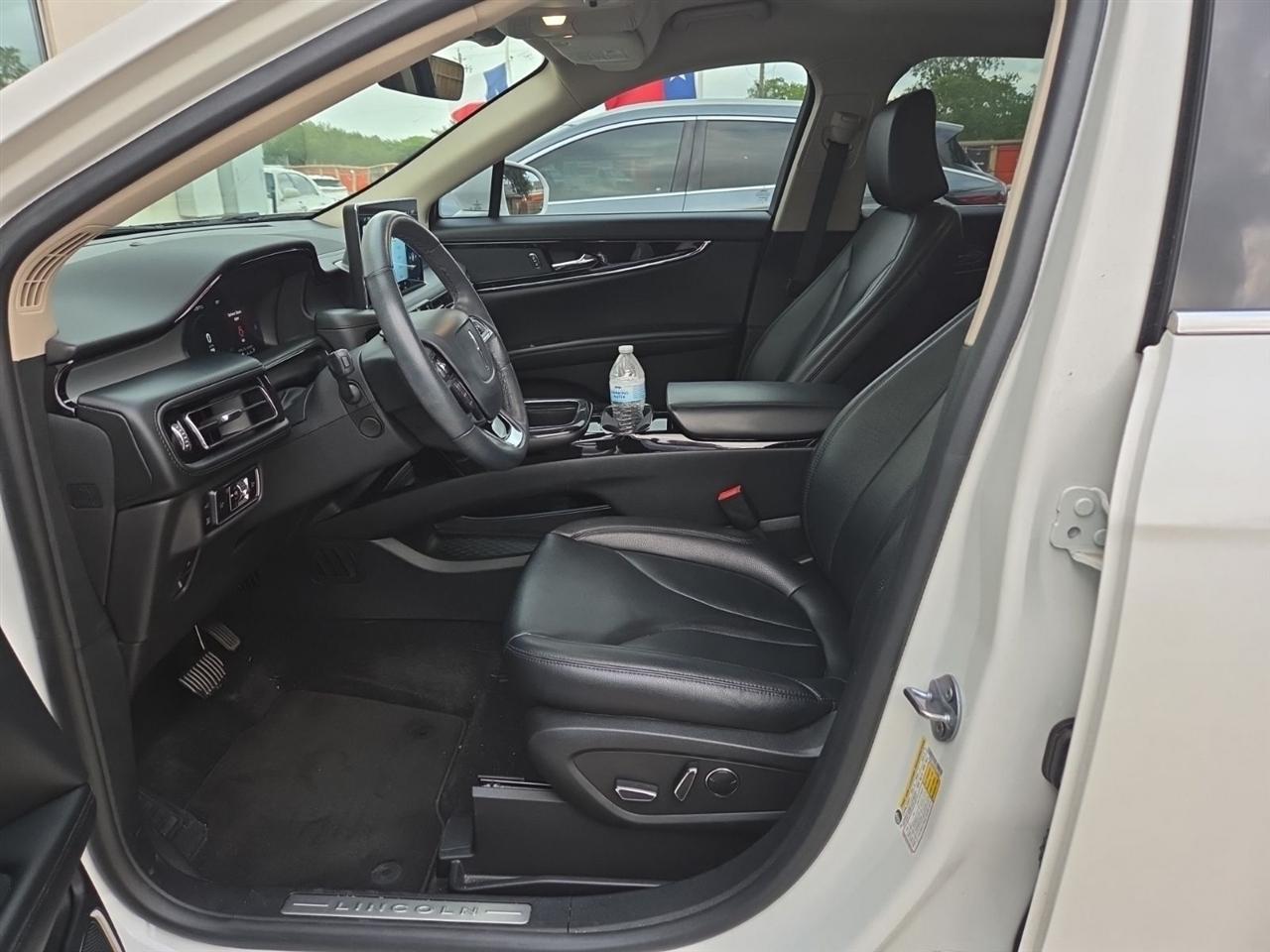 Lincoln Nautilus Base AWD 2023