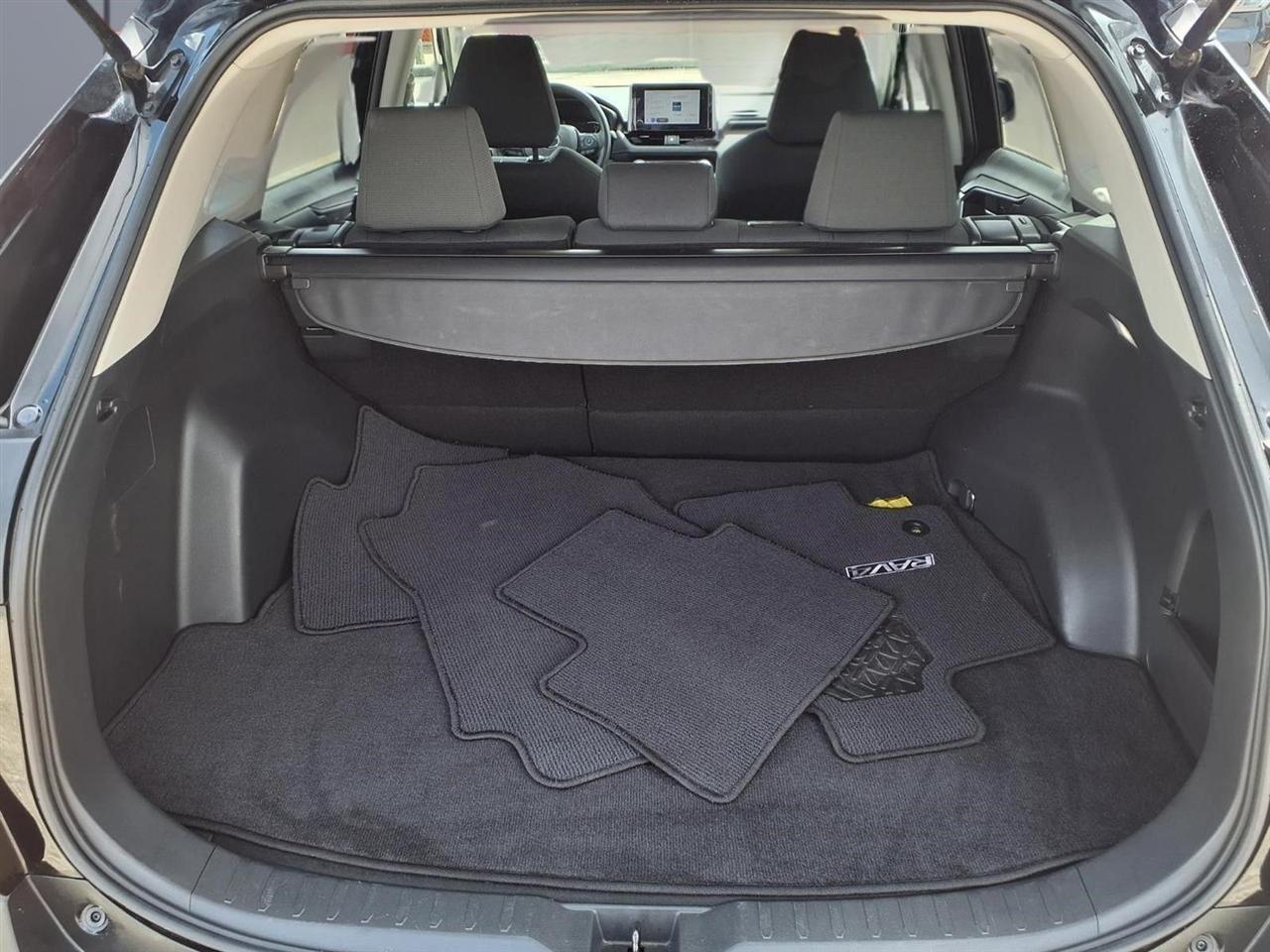 Toyota RAV4 XLE 2023