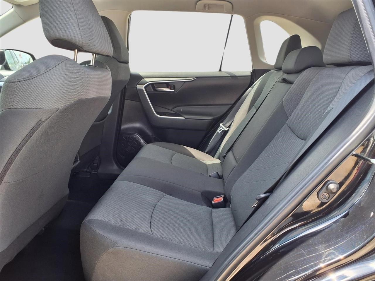 Toyota RAV4 XLE 2023