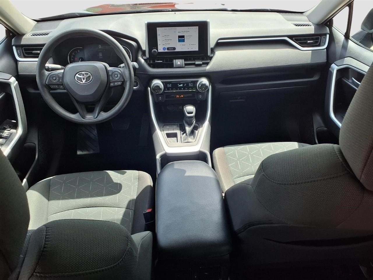 Toyota RAV4 XLE 2023