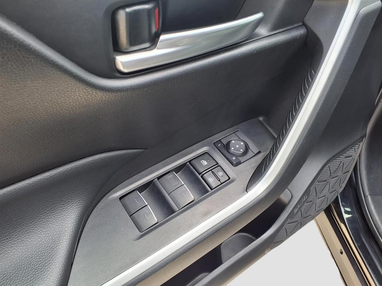 Toyota RAV4 XLE 2023