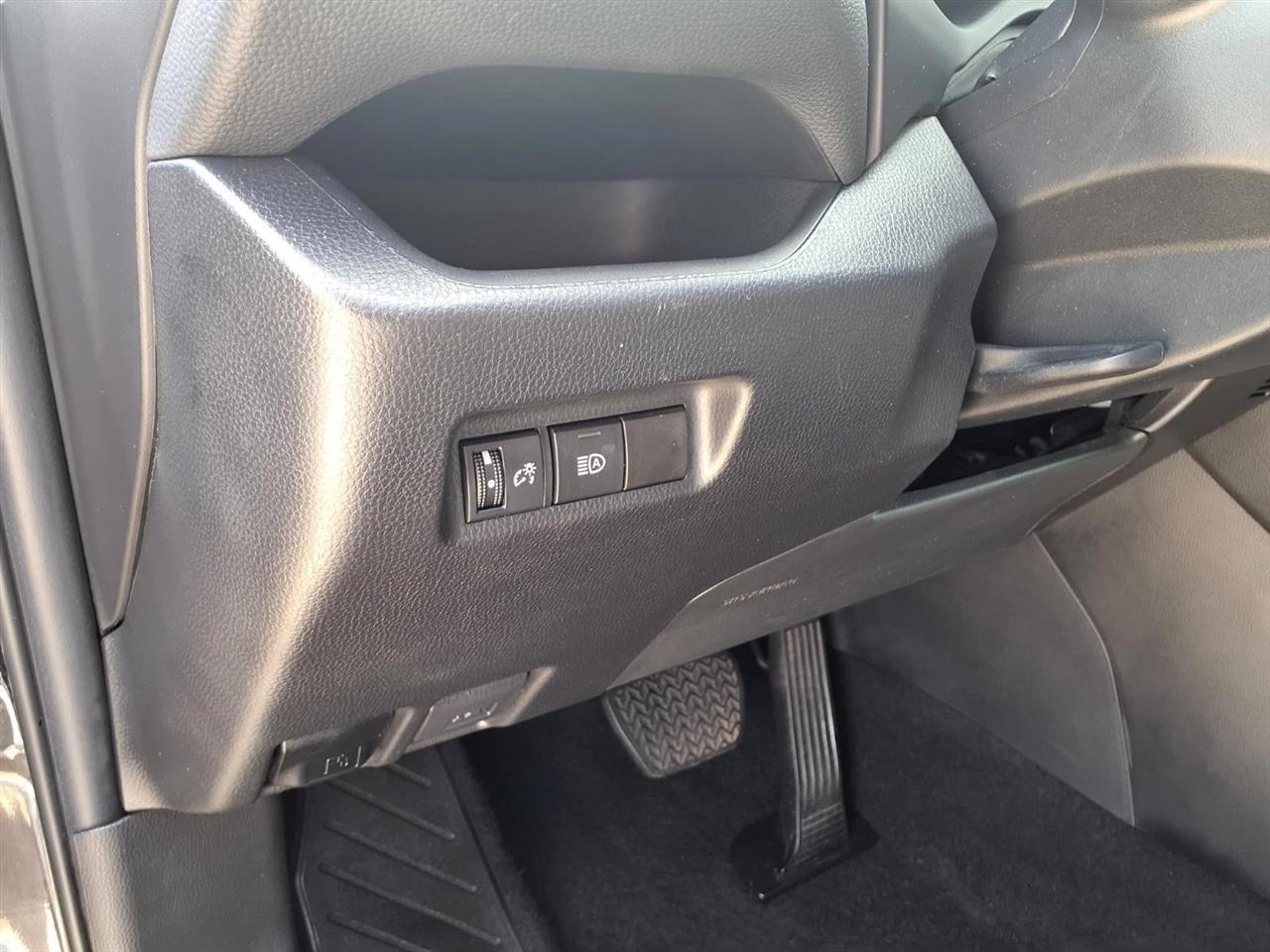 Toyota RAV4 XLE 2023