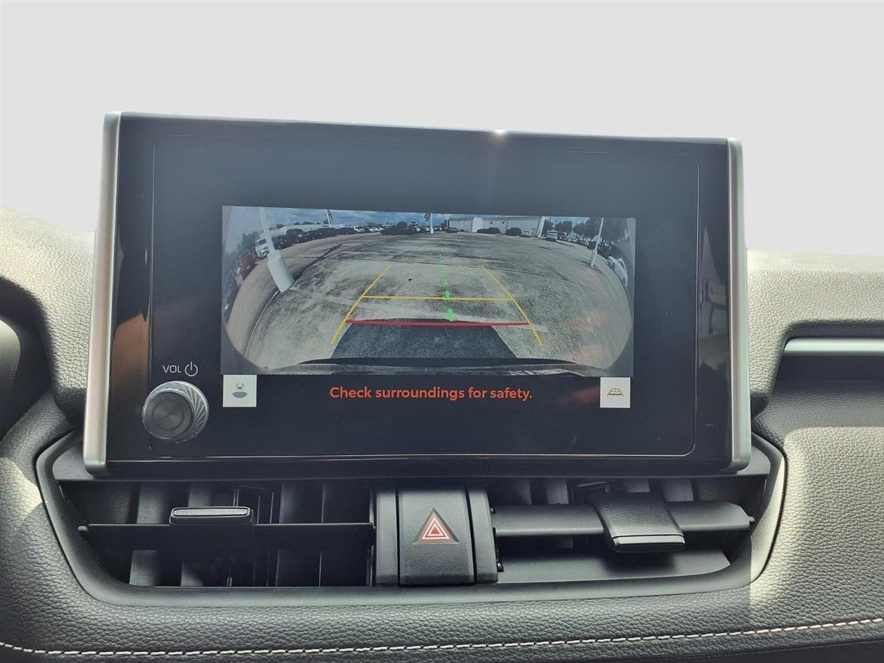 Toyota RAV4 XLE 2023