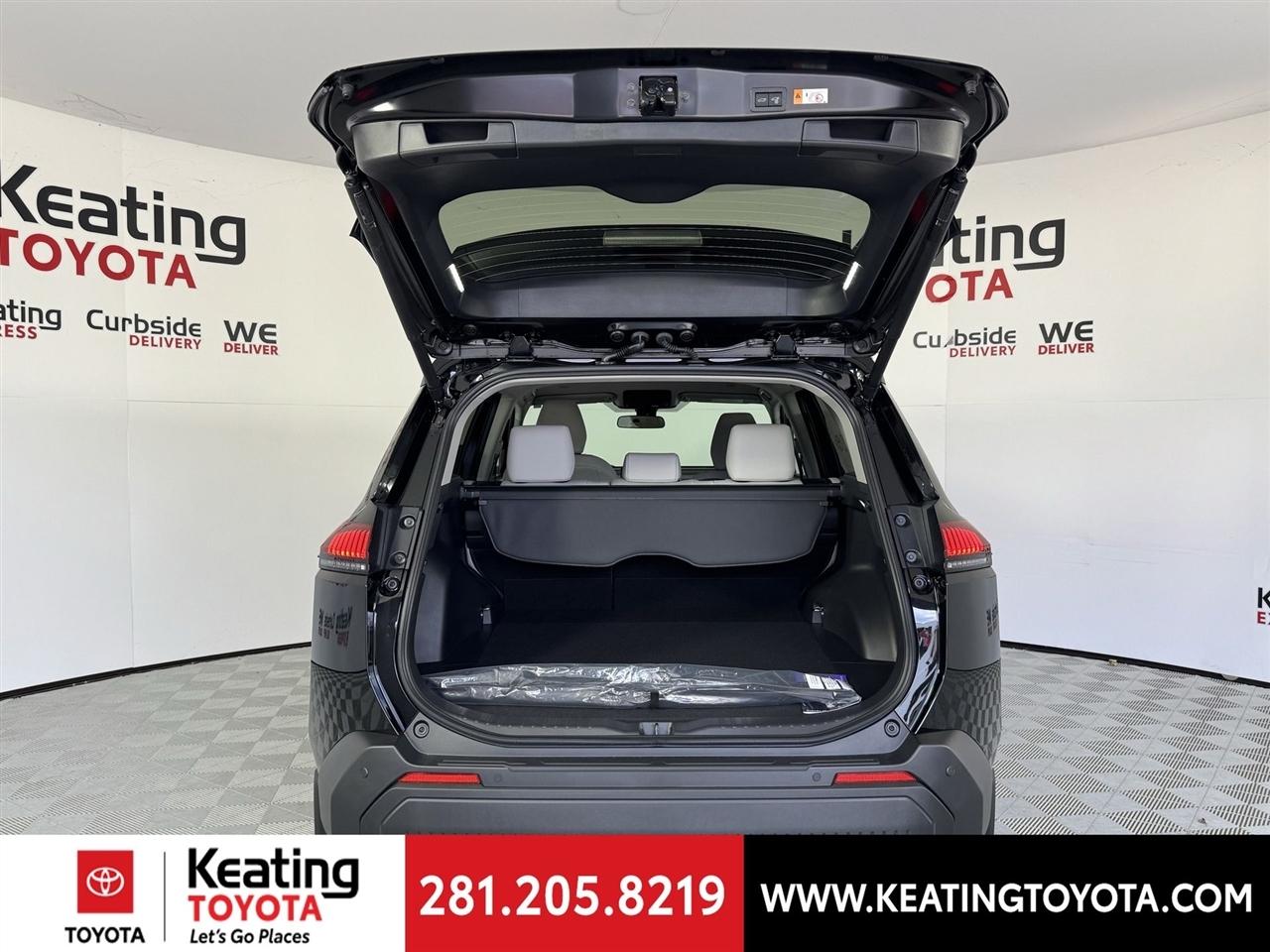 Toyota RAV4 Hybrid LE AWD 2026