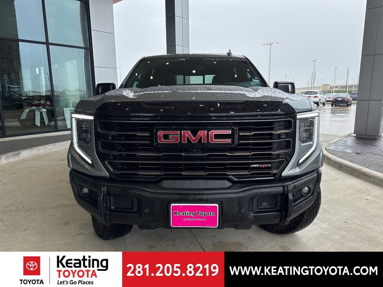 GMC Sierra 1500 AT4X Crew Cab 4WD 2024