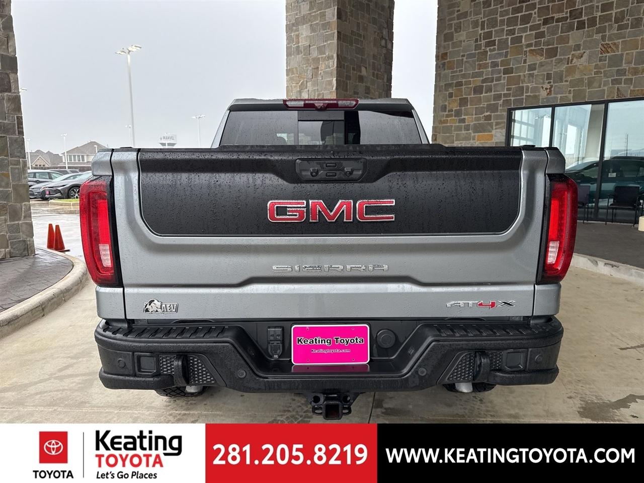 GMC Sierra 1500 AT4X Crew Cab 4WD 2024