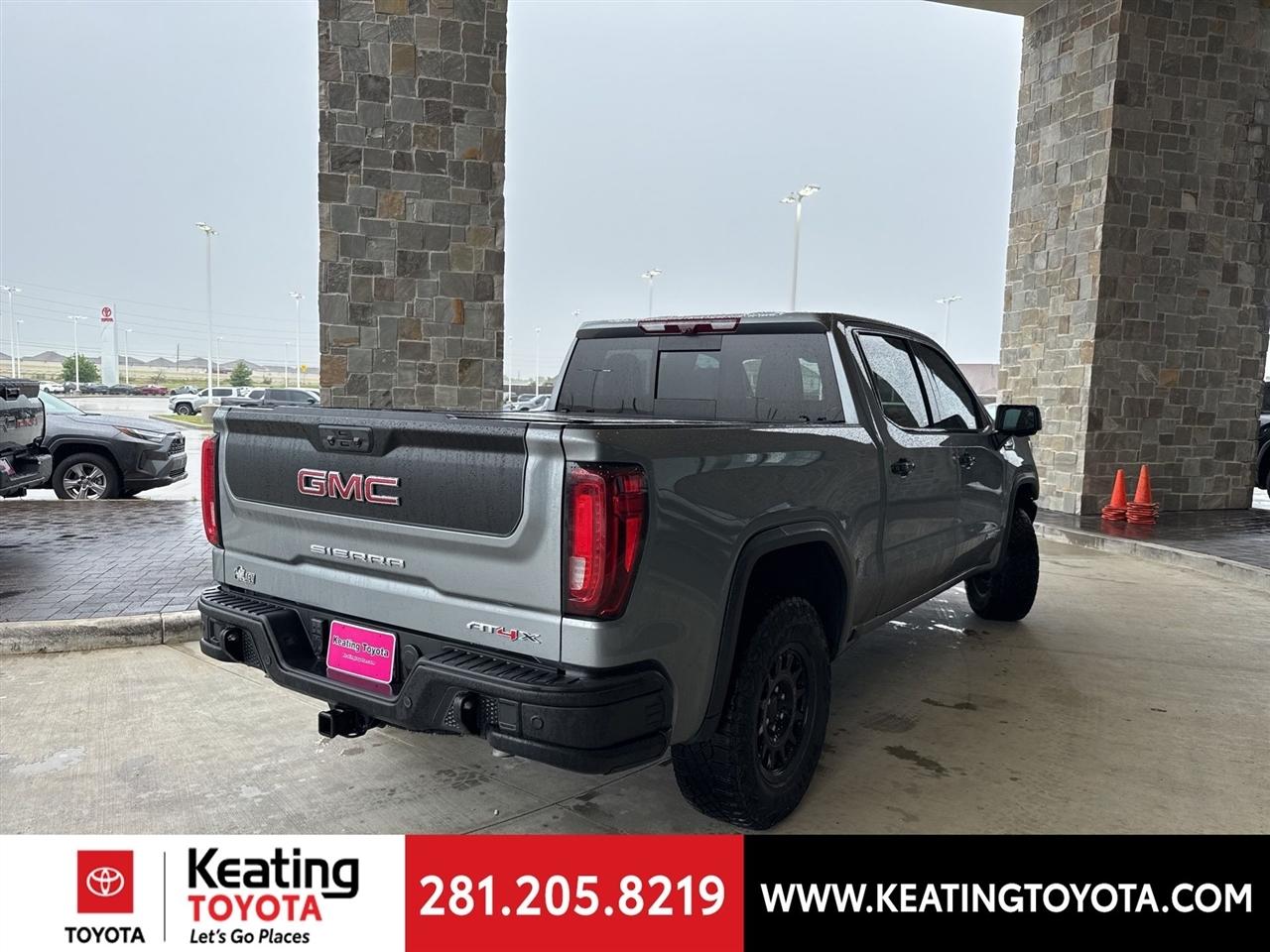 GMC Sierra 1500 AT4X Crew Cab 4WD 2024