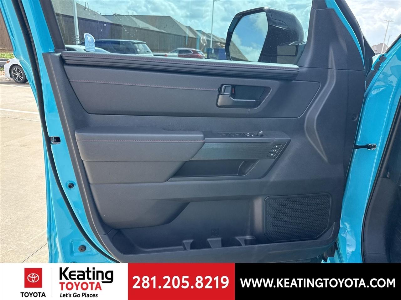 Toyota Tundra TRD PRO CrewMax 4WD Hybrid 2026