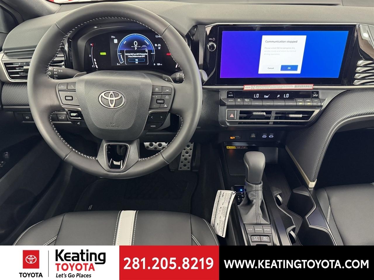 Toyota Camry Hybrid XLE 2026