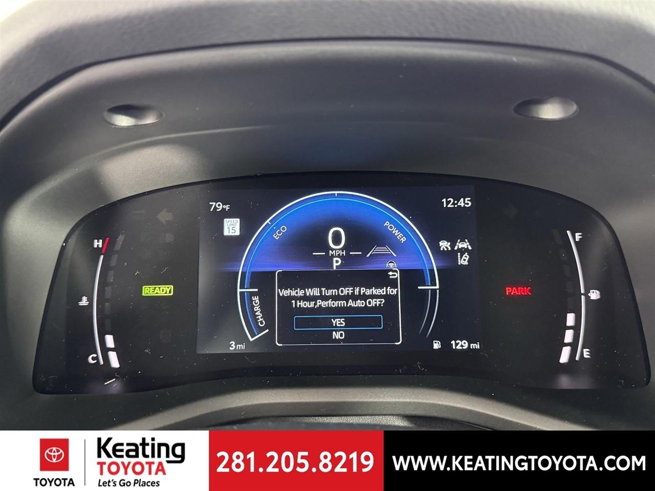 Toyota Camry Hybrid XLE 2026