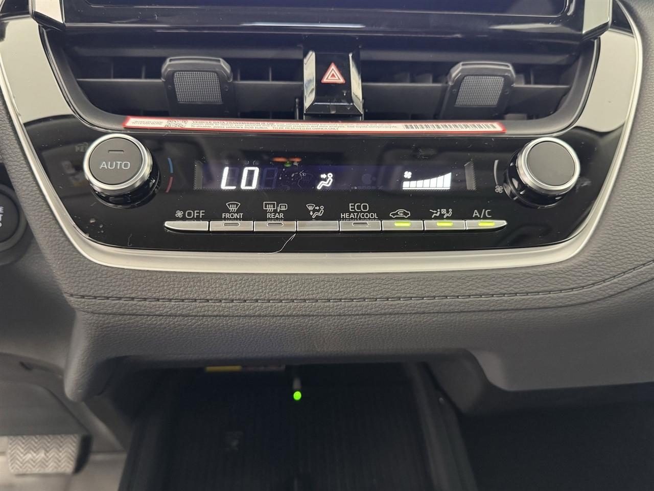 Toyota Corolla Cross LE 2026