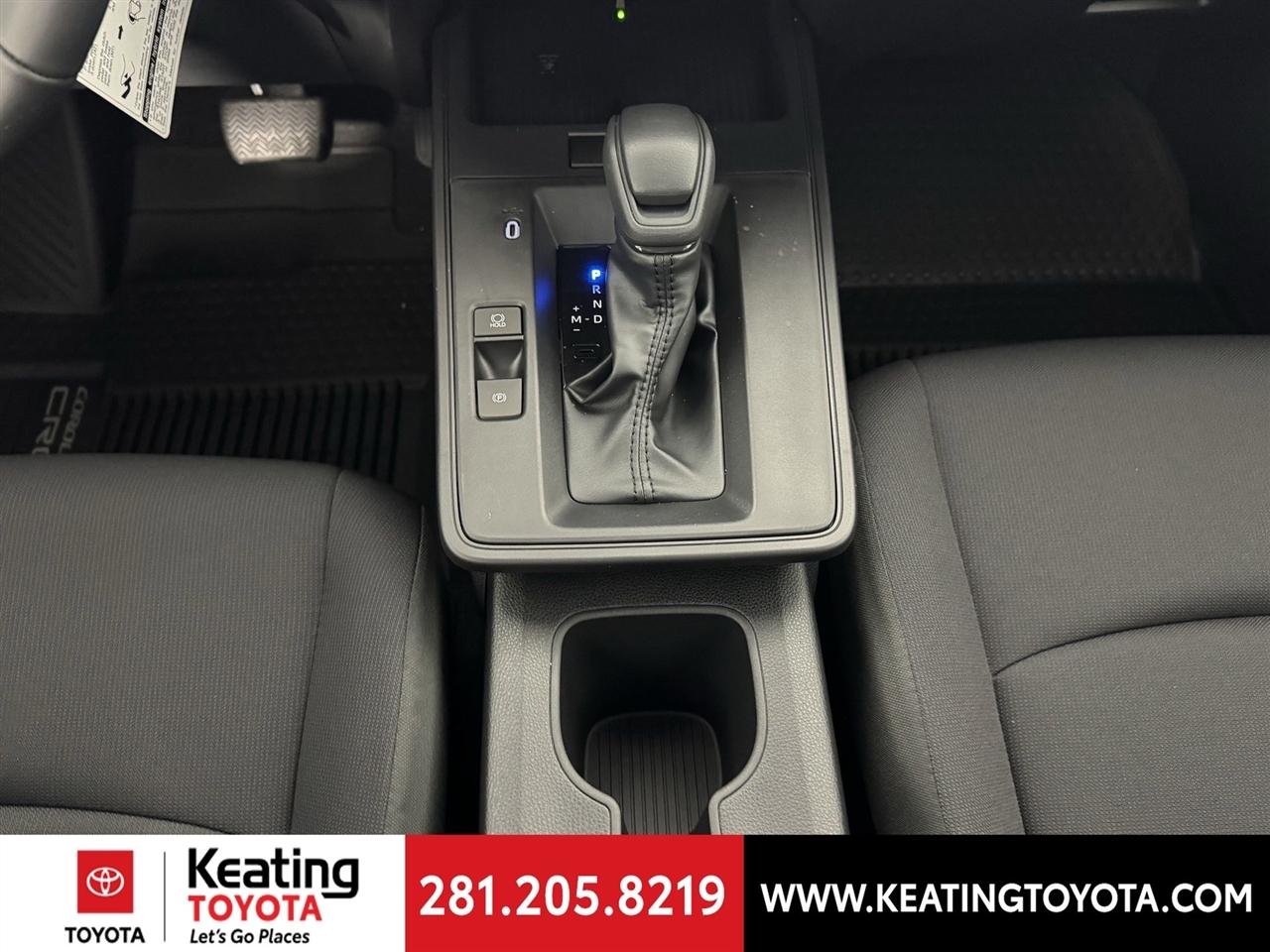 Toyota Corolla Cross LE 2026