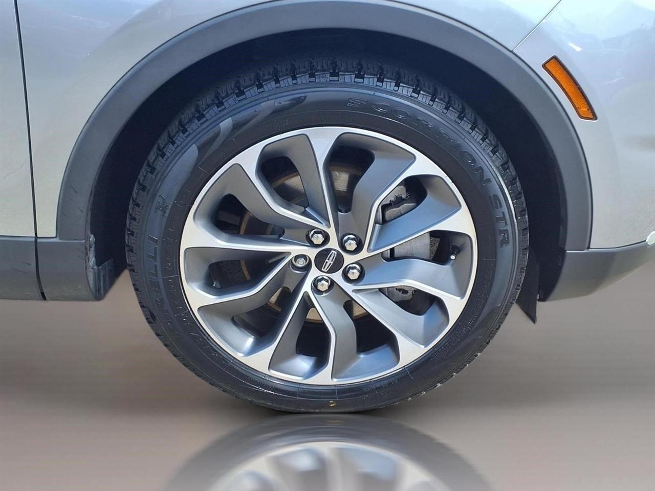 Lincoln Nautilus Reserve AWD 2023
