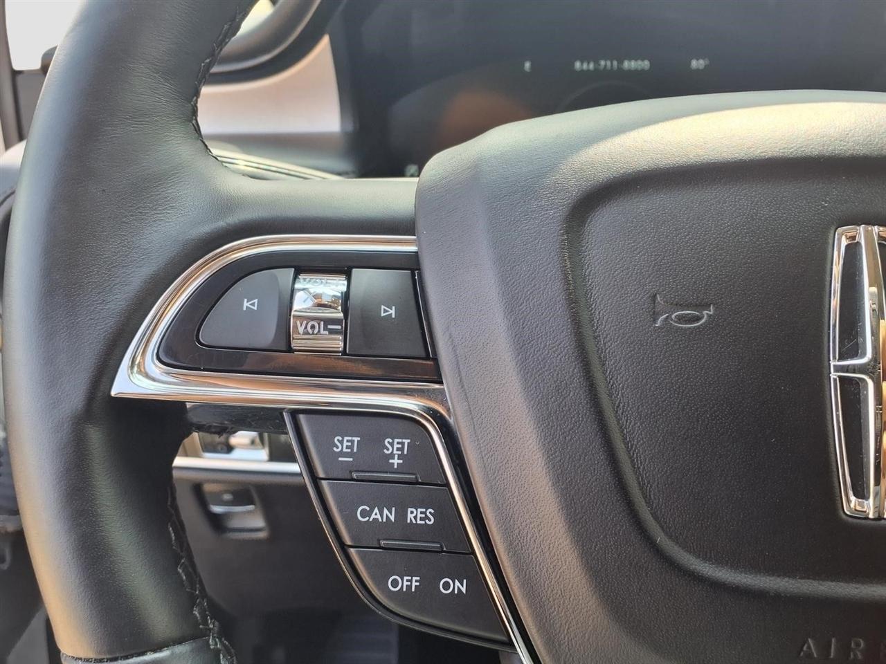 Lincoln Nautilus Reserve AWD 2023
