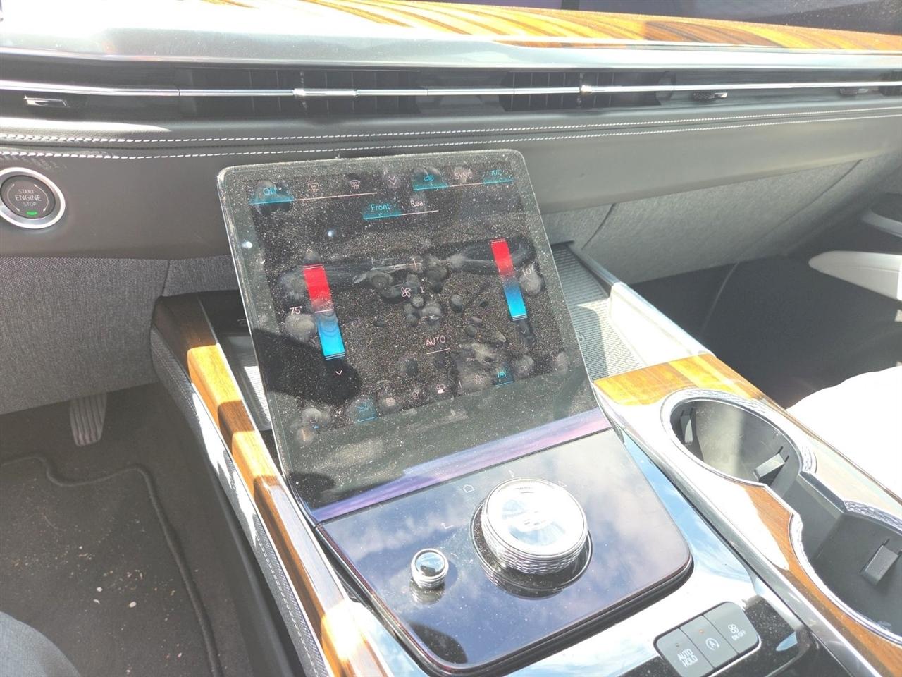 Cadillac Escalade Sport Platinum AWD 2026